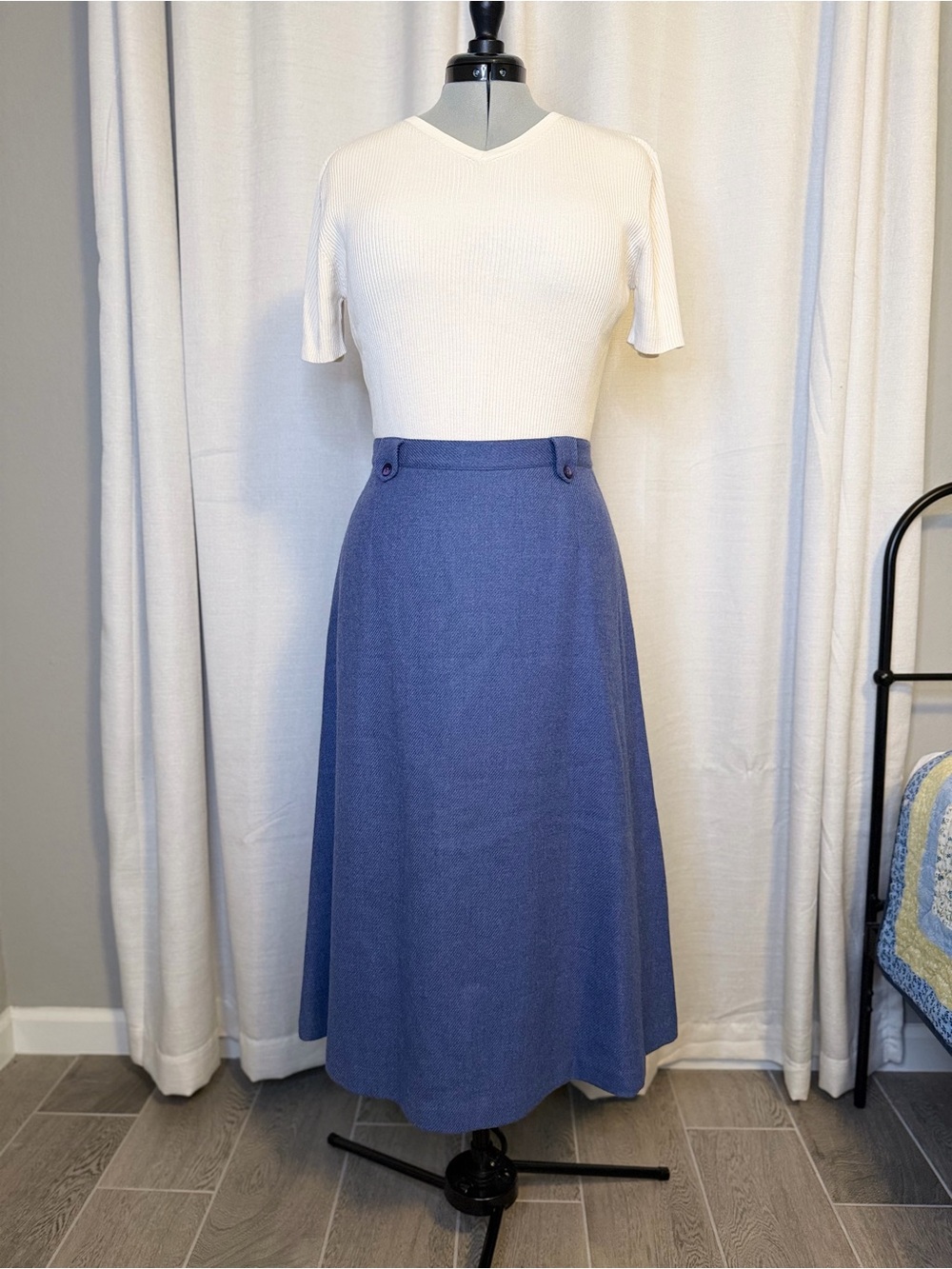Vintage Western A-Line Skirt 100% Wool | 1990s 1940s Utility Inspired Midi